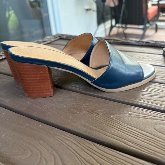 Jack Rogers Leather Blue Wood Block Heel Size 7 - Picture 6 of 9